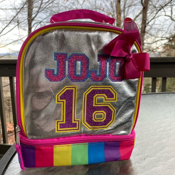 JoJo lunchbox! - Picture 1 of 2